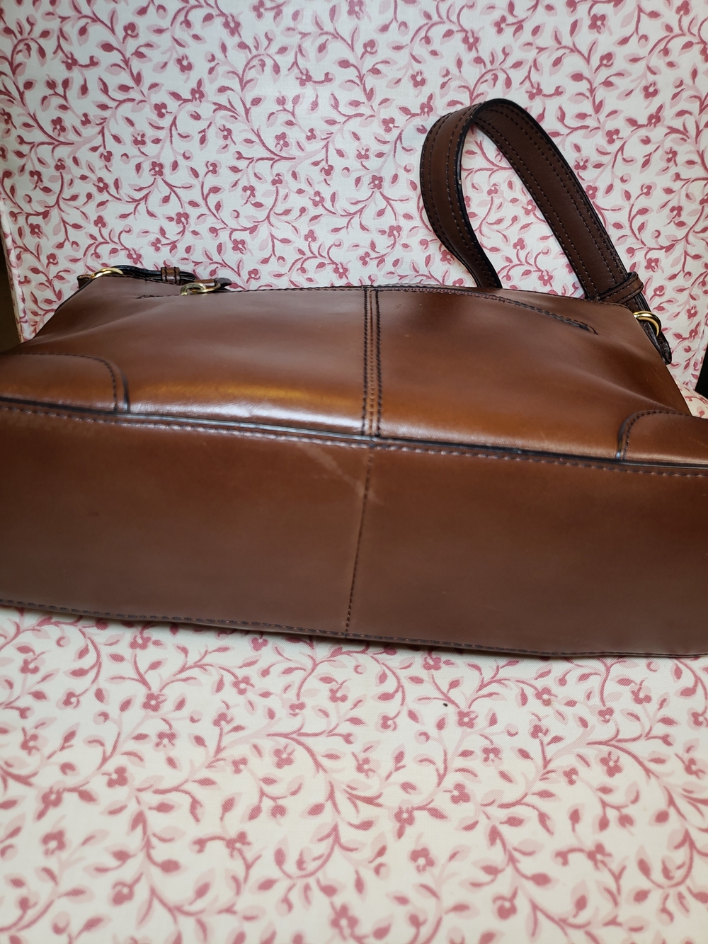 Etienne Aigner Cognac Brown Leather Shoulder Bag with Gold Hardware - Picture 3 of 8